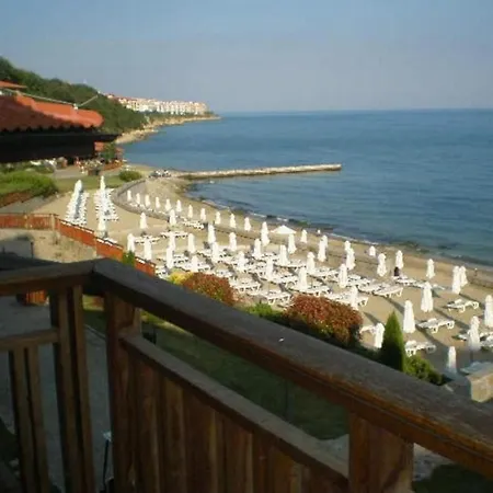 Paradise Place In The Garden Of Eden By The Apartment Sveti Vlas